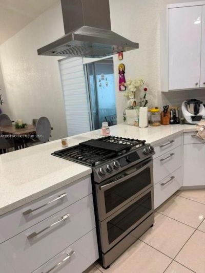9771 NW 32nd St, Unit 9771, Doral, FL 33172 Photo