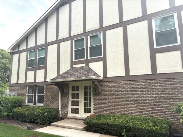 140 W Golf Road, Unit A, Libertyville, IL 60048