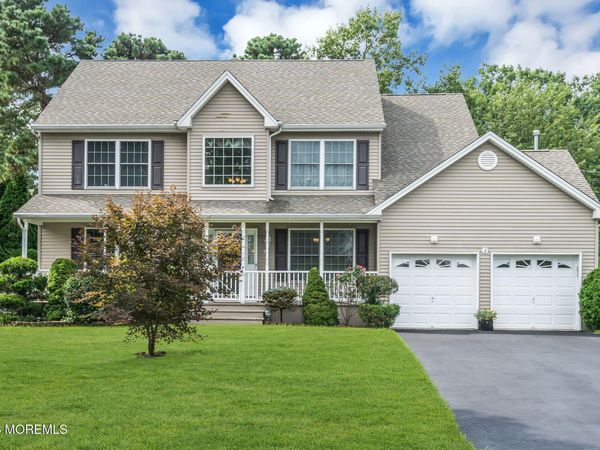 592 Pirate Lane, Manahawkin, NJ 08050