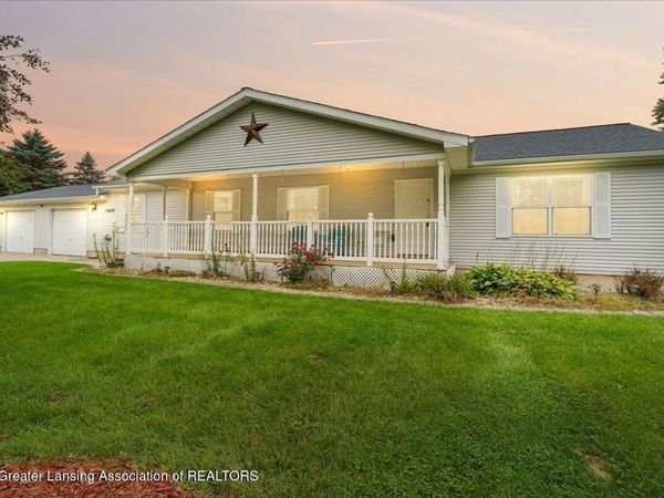 10586 Williams Road, DeWitt, MI 48820