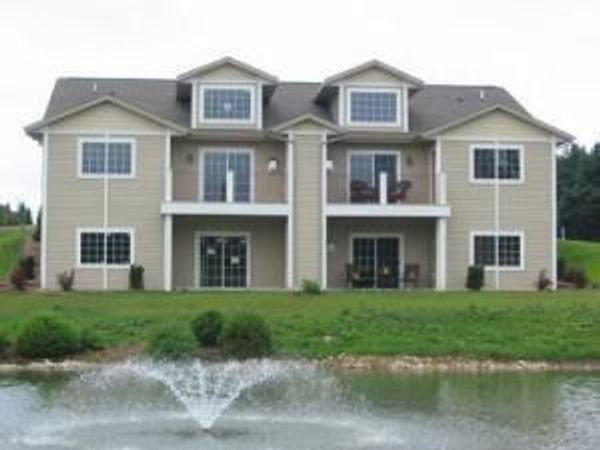 1926 Ravenswood LANE, Manitowoc, WI 54220