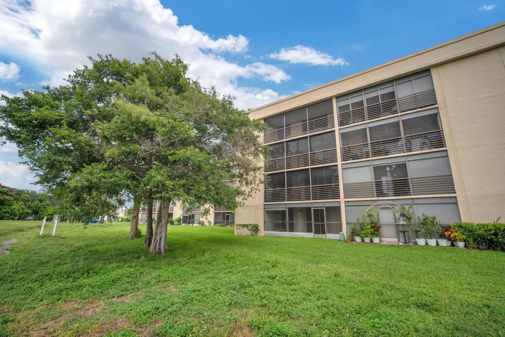 3231 Holiday Springs Boulevard, Unit 306, Margate, FL 33063 Photo