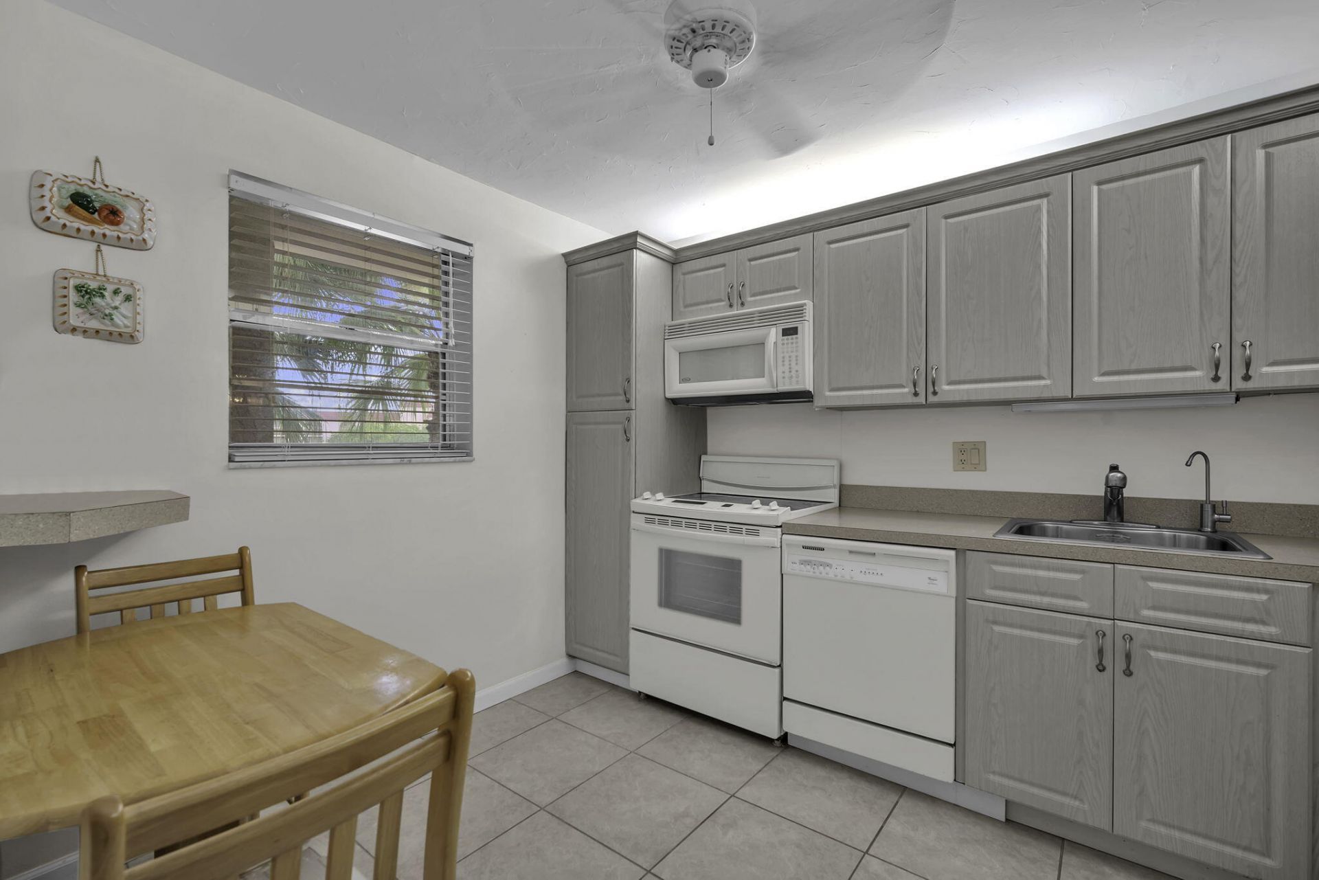 3231 Holiday Springs Boulevard, Unit 306, Margate, FL 33063 Photo
