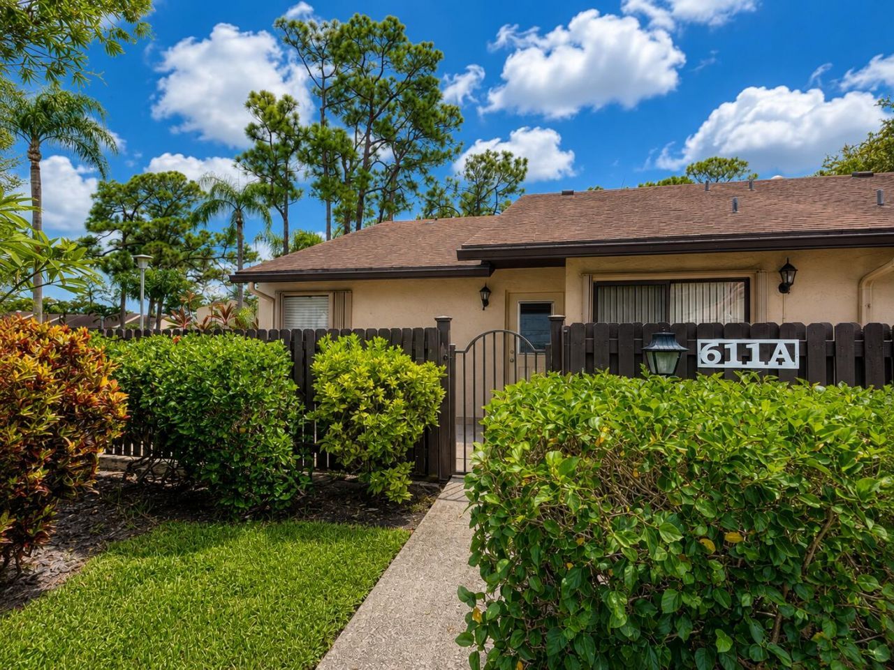 611 Sea Pine Way, Unit A, Greenacres, FL 33415 Photo