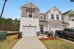 2001 Armada Road photo 4