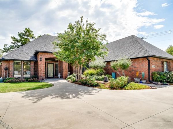 7710 NW 36th Street, Bethany, OK 73008