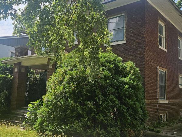 110 Locust Street, Waterloo, IA 50701