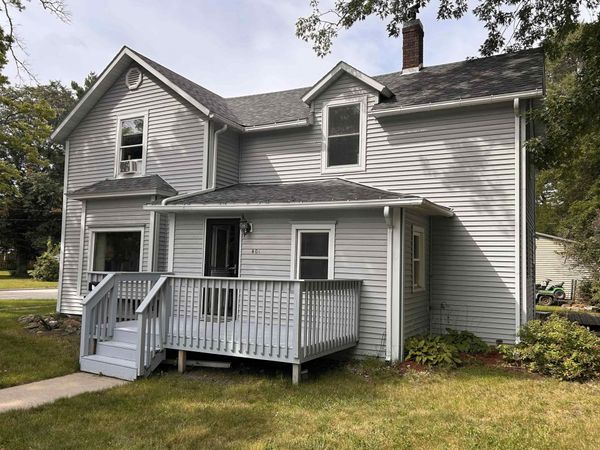 401 7th Avenue, Charles City, IA 50616