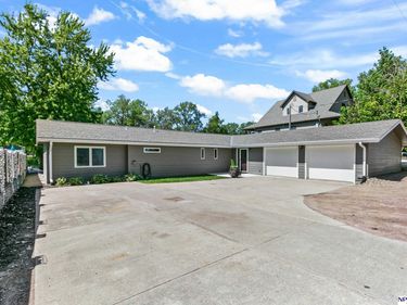 S1068 Timber Lane, Fremont, NE 68025
