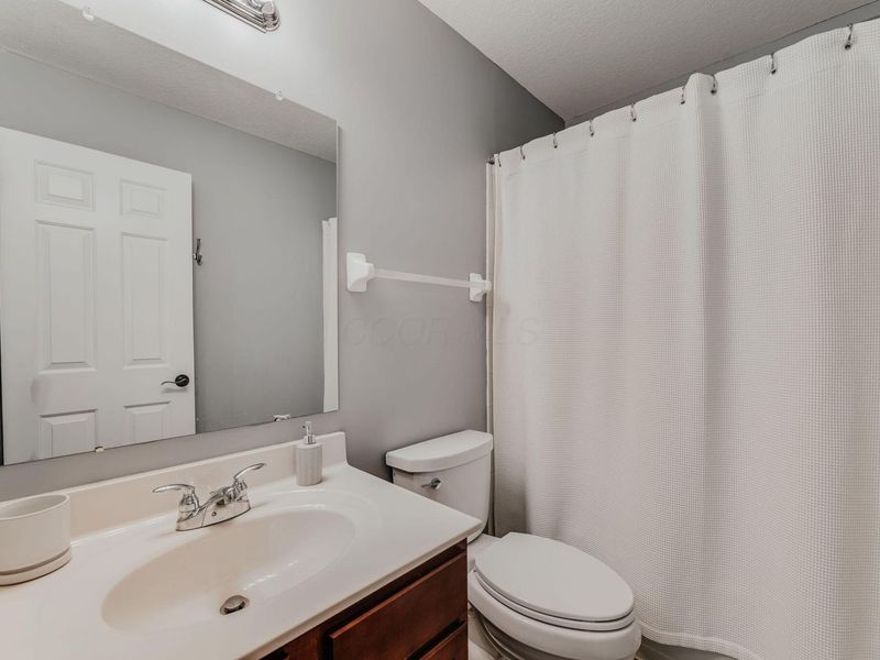 5587 Genoa Farms Boulevard, Westerville, OH 43082 Photo 34