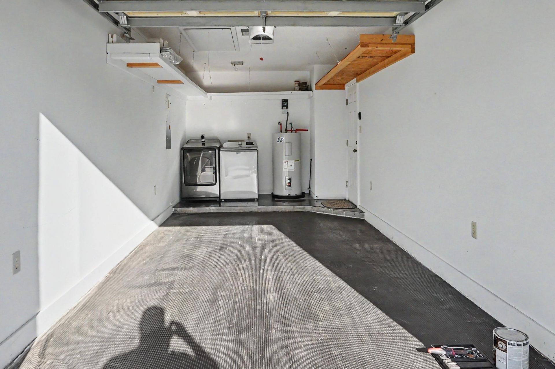 1010 Charles St. Photo 22