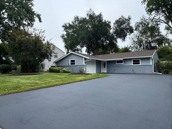 144 N Pinecrest Road , Bolingbrook, IL 60440