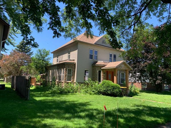 307 1st Street SE, Fairfax, MN 55332