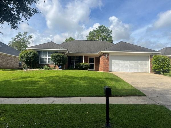 1912 E Clarke Road , Mobile, AL 36695