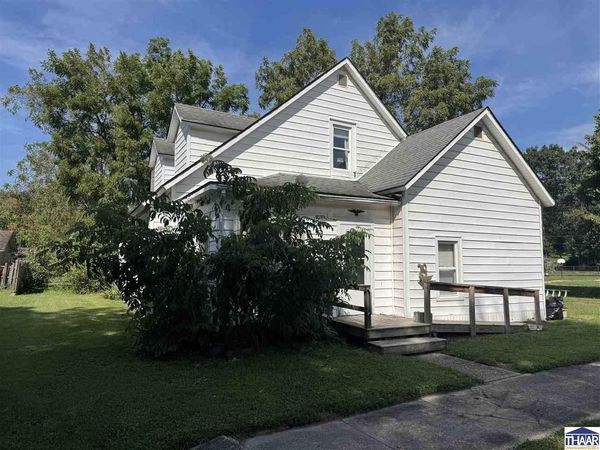 747 S 7th Street, Clinton, IN 47842