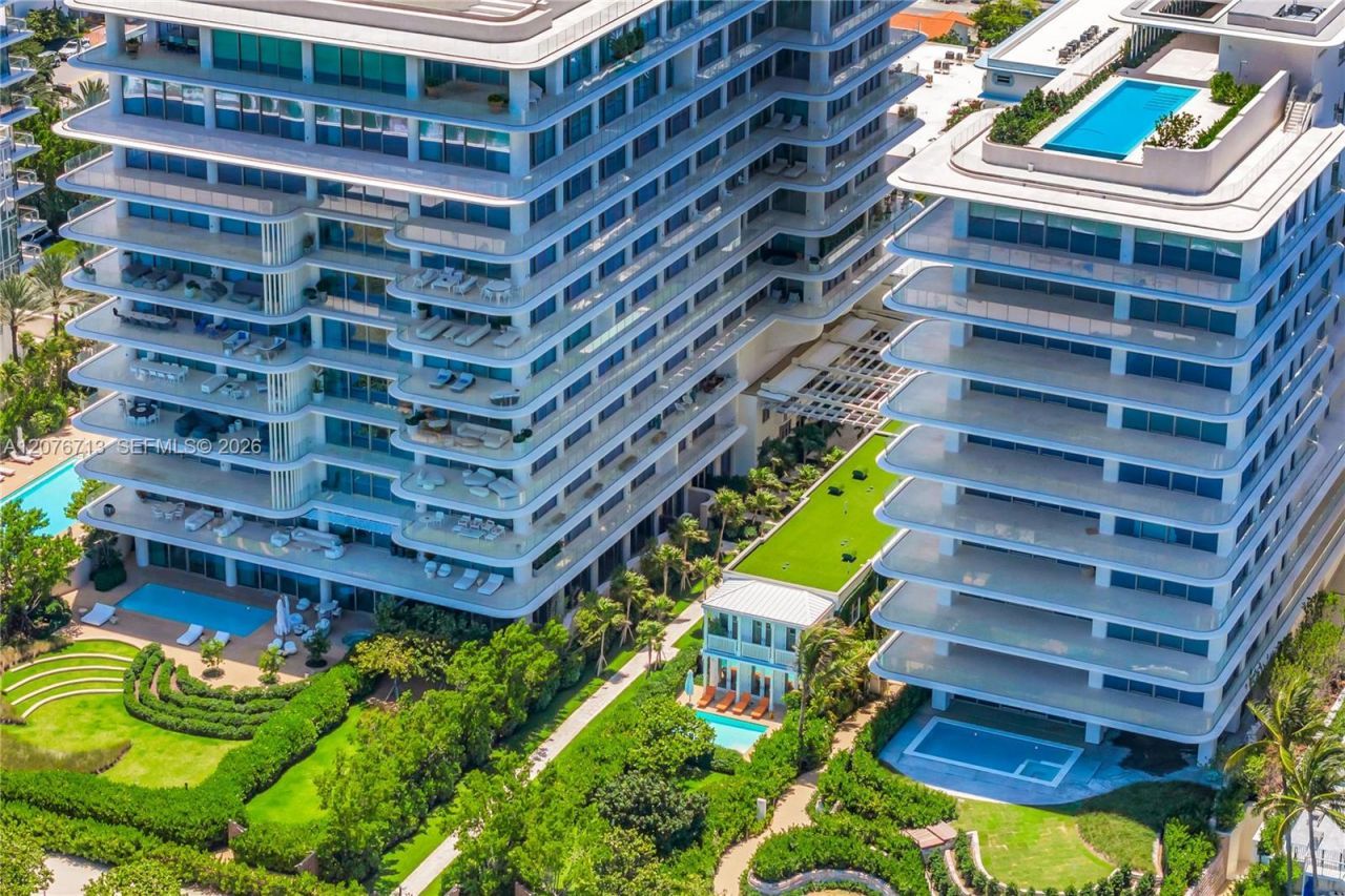 9165 Collins Ave , Unit 701, Surfside, FL 33154 Photo