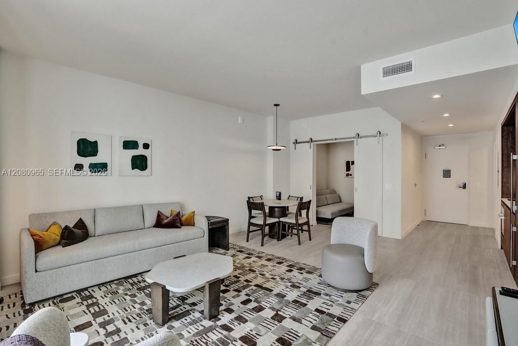 1611 SW 2nd Ave , Unit 402, Miami, FL 33129 Photo