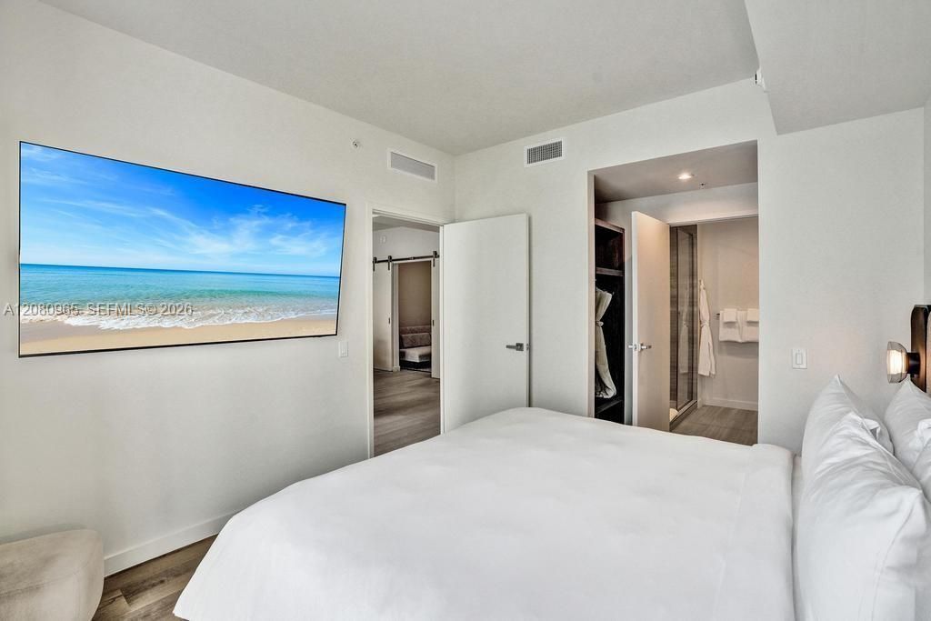 1611 SW 2nd Ave , Unit 402, Miami, FL 33129 Photo