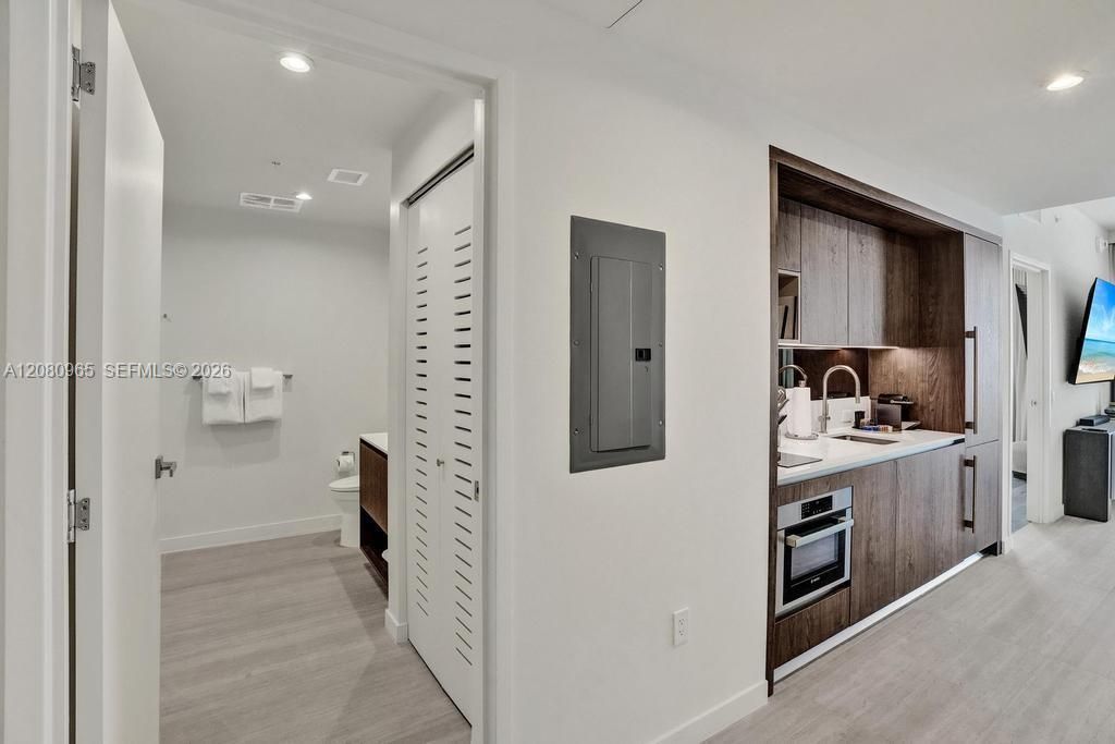 1611 SW 2nd Ave , Unit 402, Miami, FL 33129 Photo