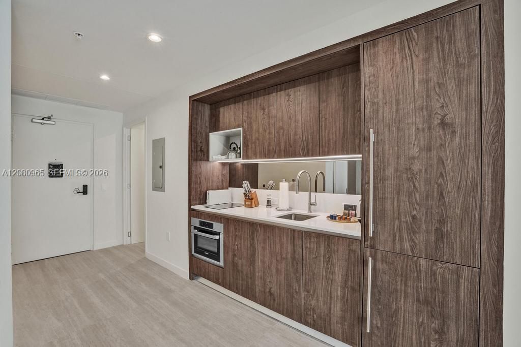 1611 SW 2nd Ave , Unit 402, Miami, FL 33129 Photo