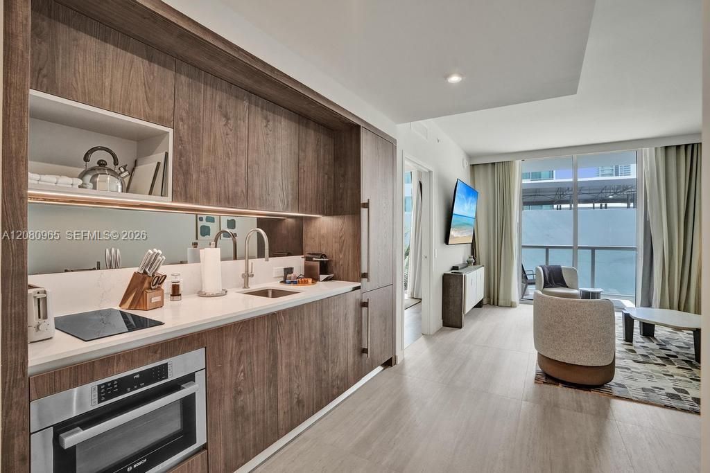 1611 SW 2nd Ave , Unit 402, Miami, FL 33129 Photo