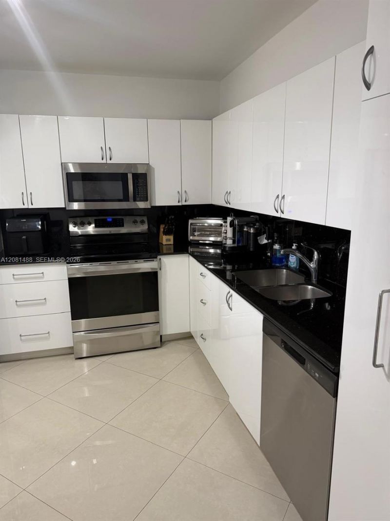 8877 Collins Ave , Unit 708, Surfside, FL 33154 Photo