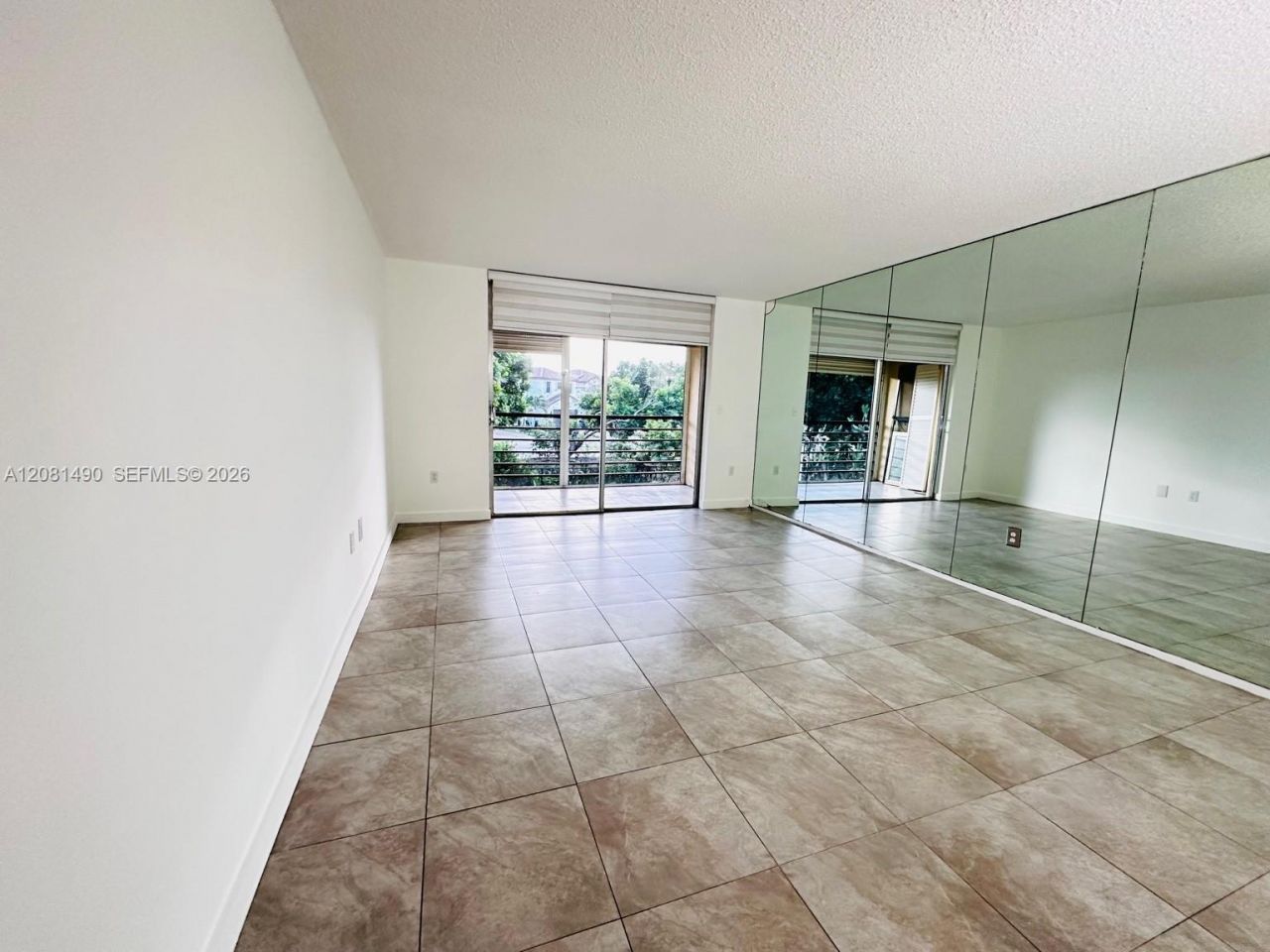 3490 Foxcroft Rd , Unit B208, Miramar, FL 33025 Photo