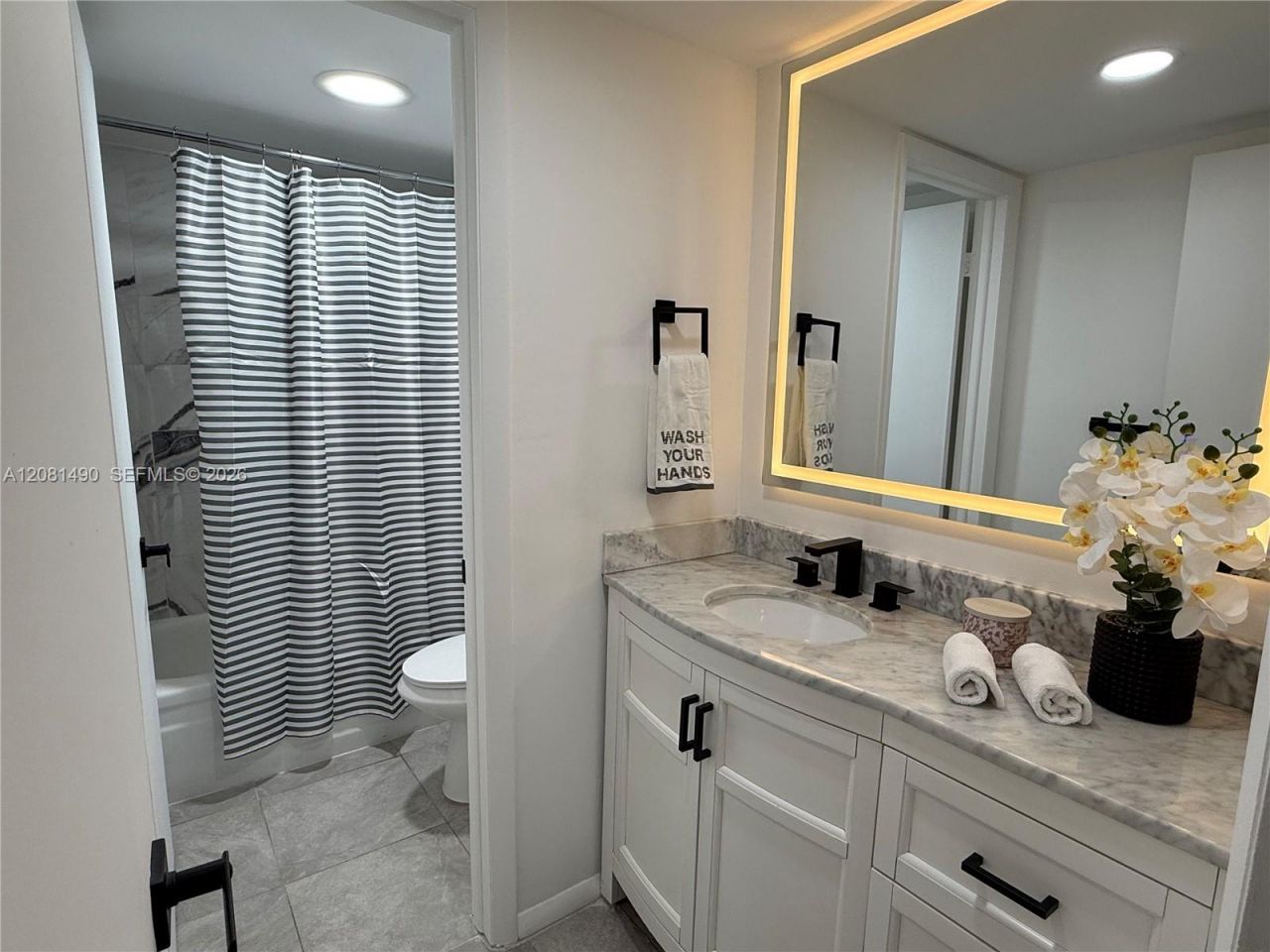 3490 Foxcroft Rd , Unit B208, Miramar, FL 33025 Photo