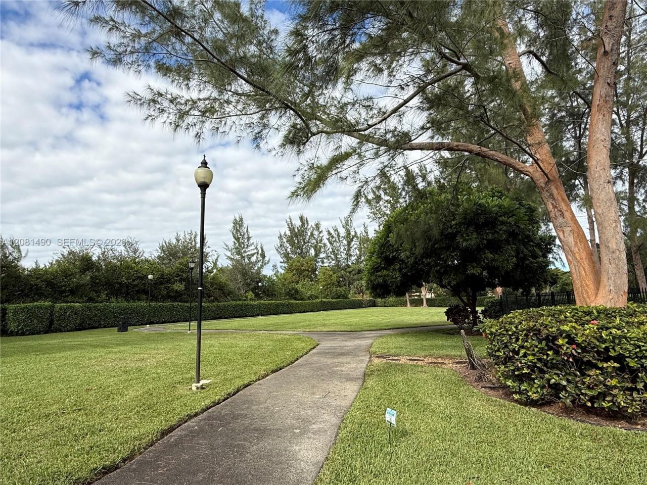 3490 Foxcroft Rd , Unit B208, Miramar, FL 33025 Photo