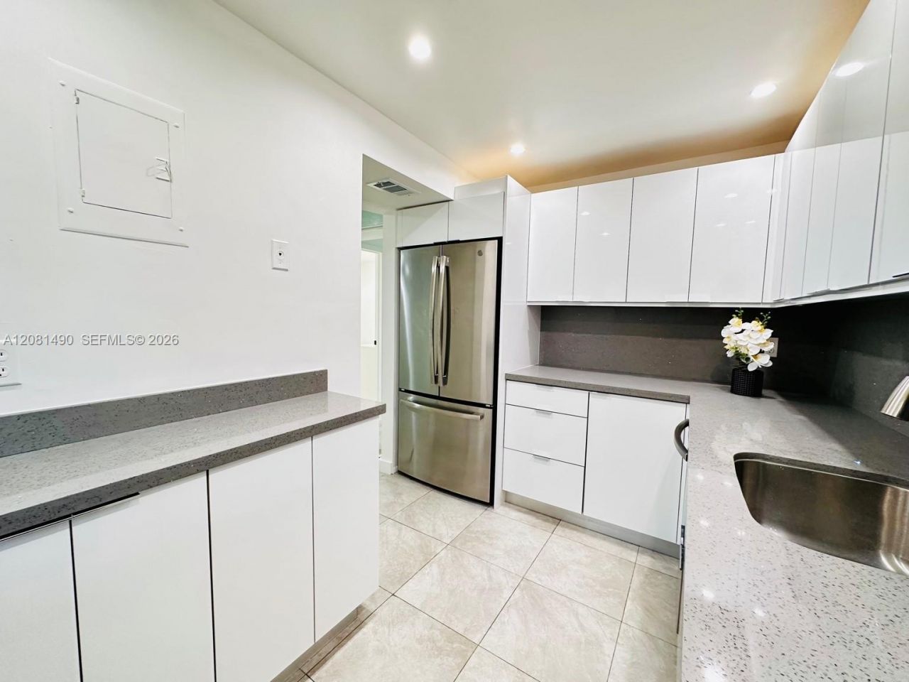 3490 Foxcroft Rd , Unit B208, Miramar, FL 33025 Photo