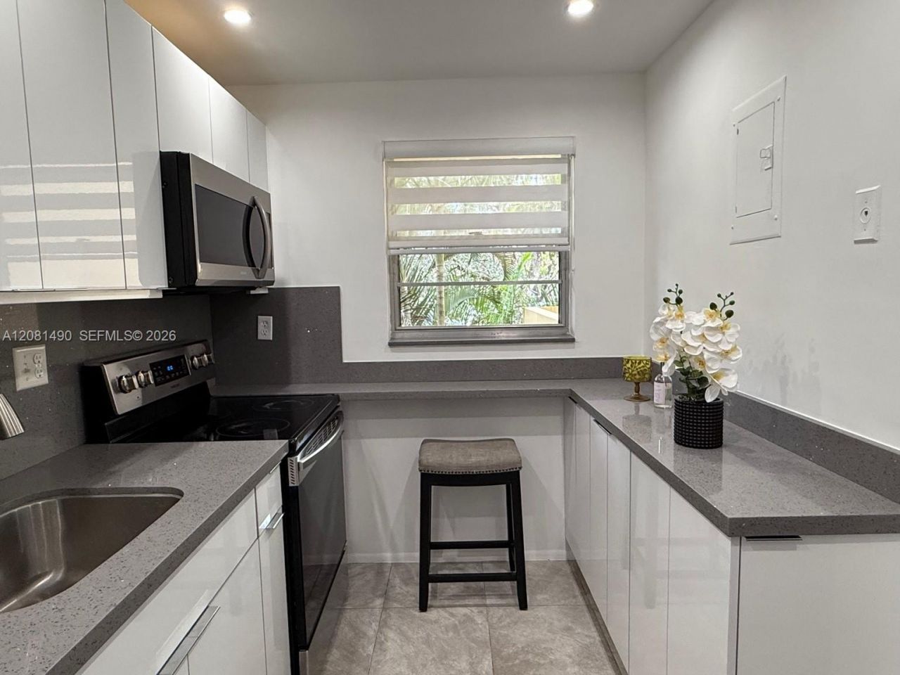 3490 Foxcroft Rd , Unit B208, Miramar, FL 33025 Photo
