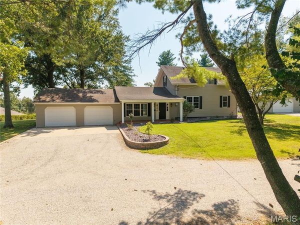 700 Feltz Street , Perryville, MO 63775