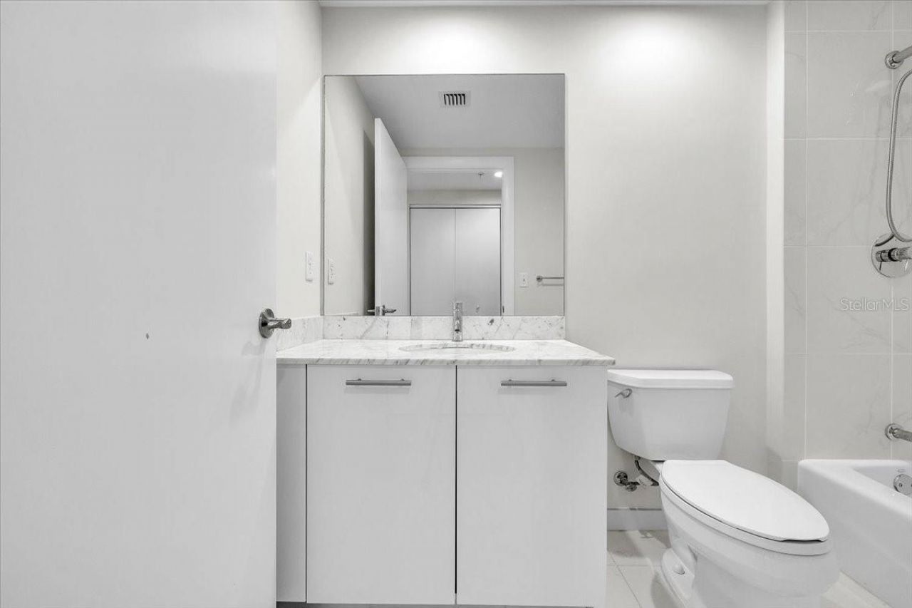 3000 Oasis Grand Boulevard , Unit 2802, Fort Myers, FL 33916 Photo
