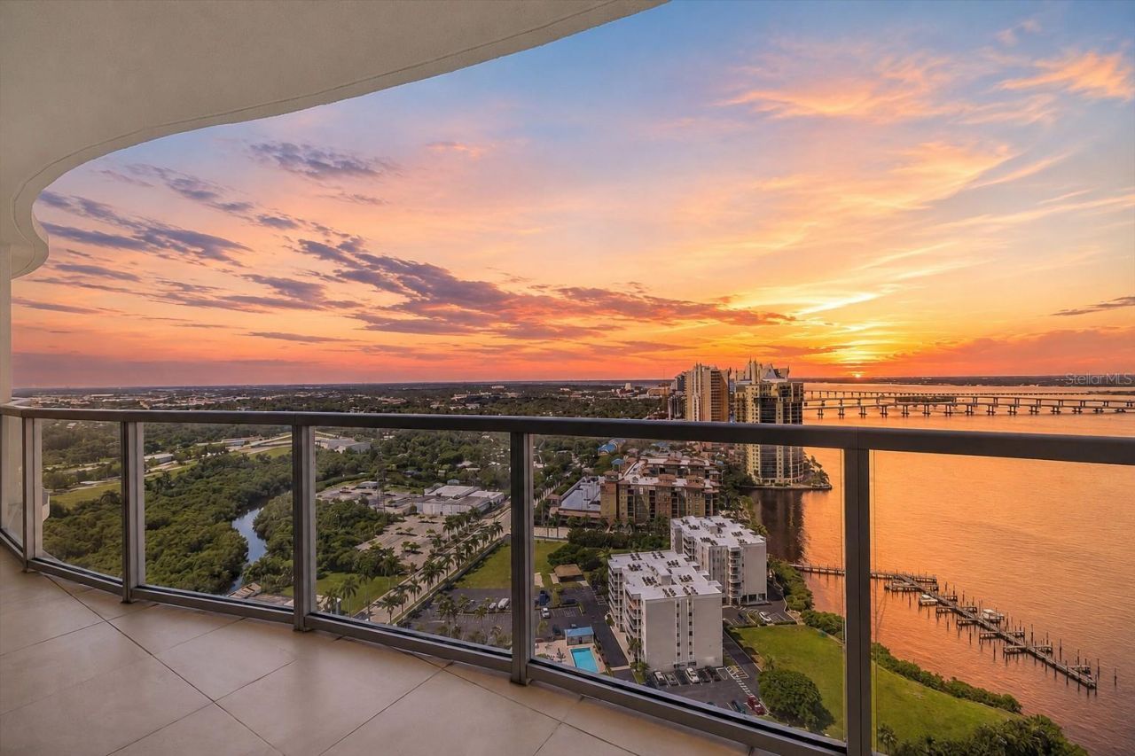3000 Oasis Grand Boulevard , Unit 2802, Fort Myers, FL 33916 Photo