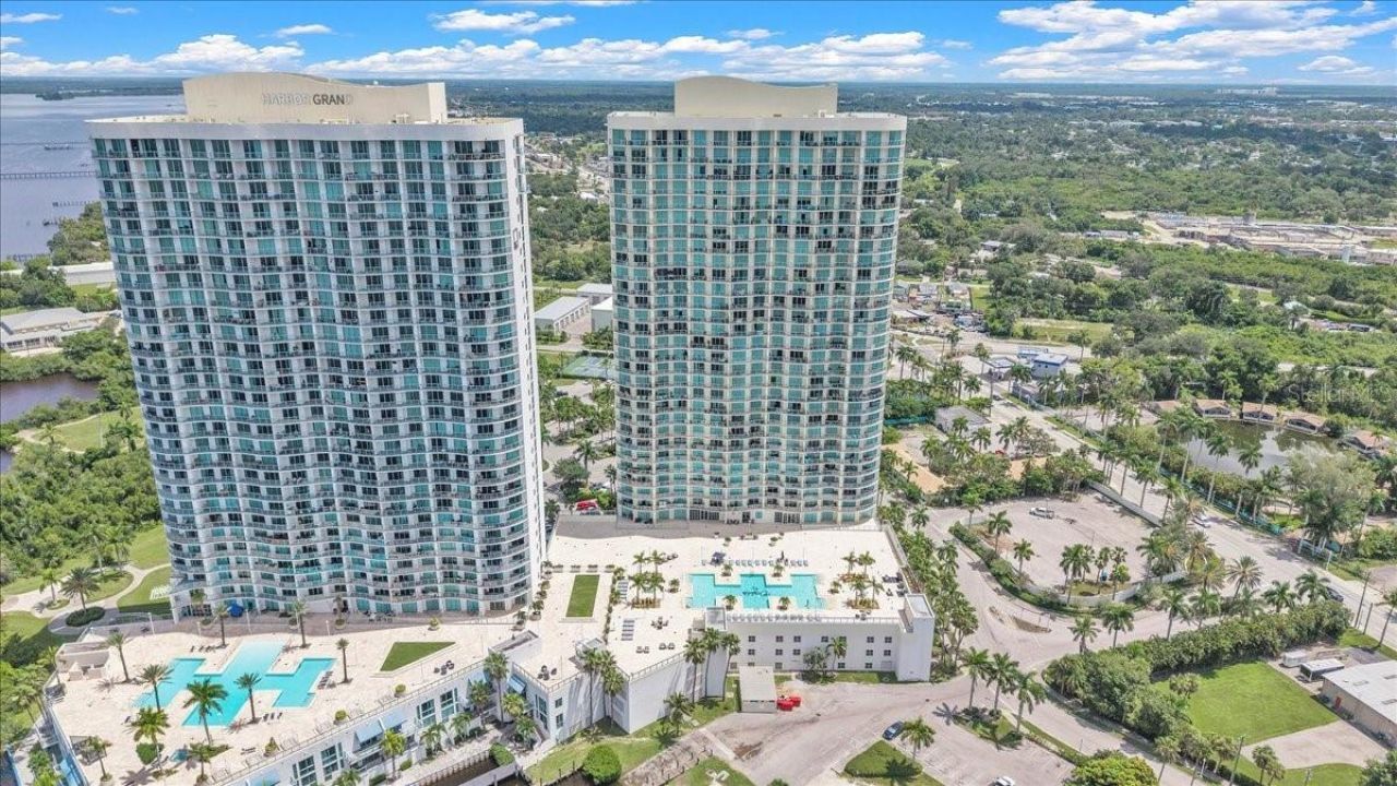 3000 Oasis Grand Boulevard , Unit 2802, Fort Myers, FL 33916 Photo
