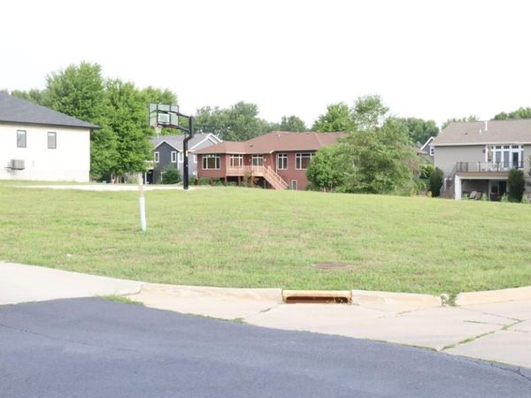 101 S 15th Ave, Rock Rapids, IA 51246