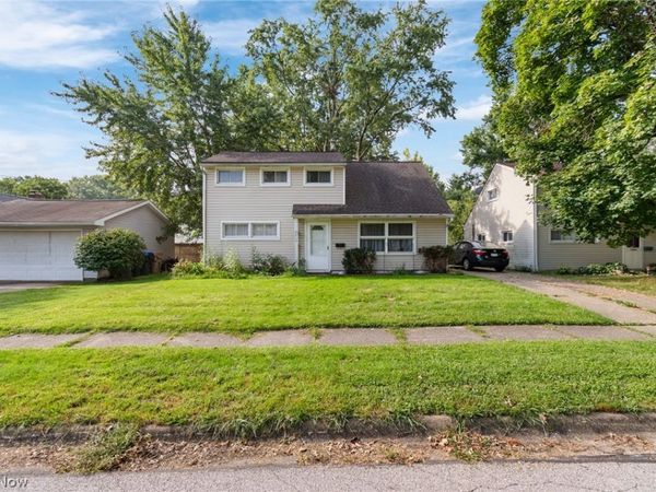 2610 Owaisa Road , Cuyahoga Falls, OH 44221