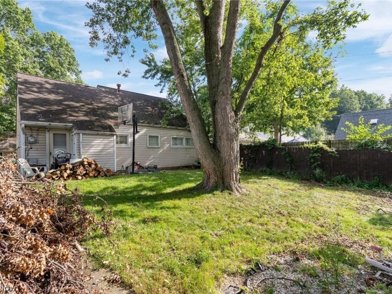 2610 Owaisa Road, Cuyahoga Falls, OH 44221 Photo 24