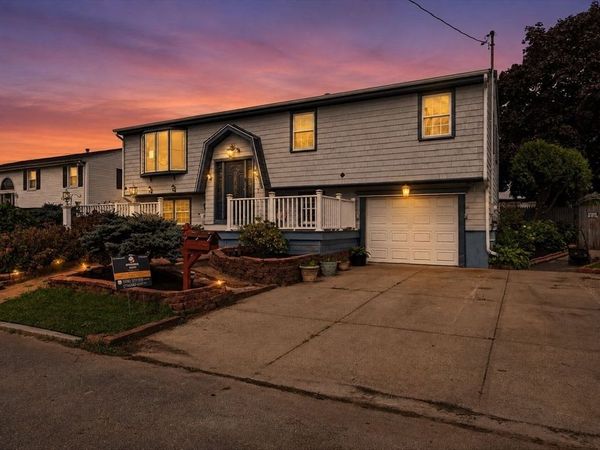 202 Oman St, Fall River, MA 02721