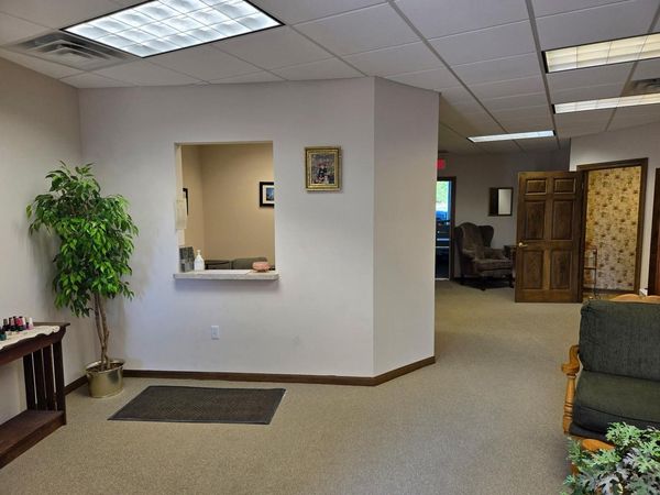 543 A J Allen CIRCLE #E1, Wales, WI 53183