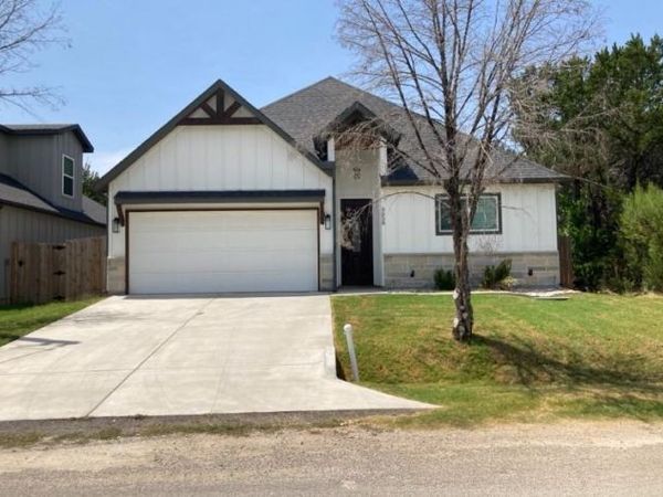 5858 Black Pine Circle , Granbury, TX 76048