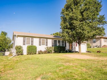704 N HAZEL Street, GLENWOOD, IA 51534