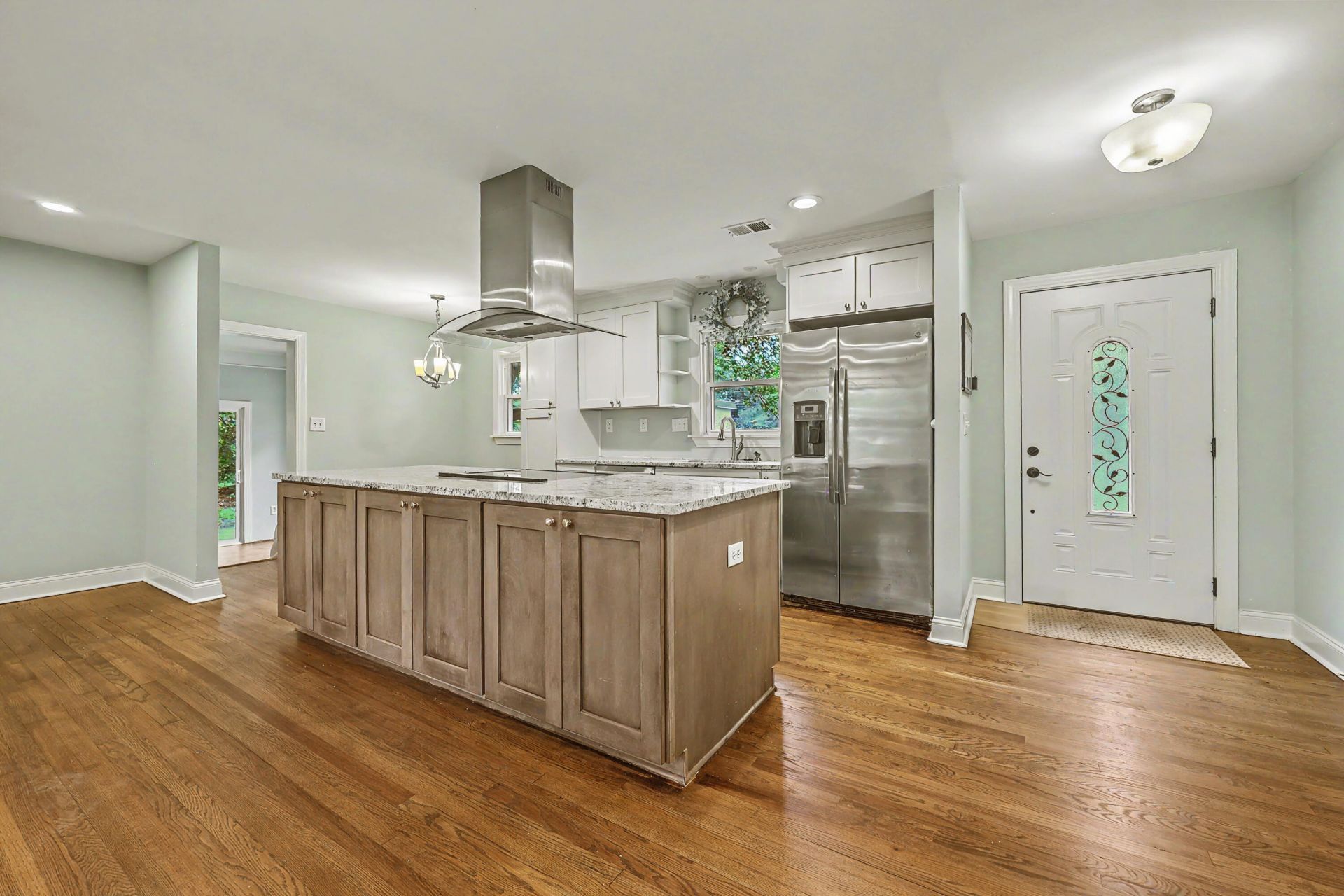 1510 Manor Boulevard Photo 18