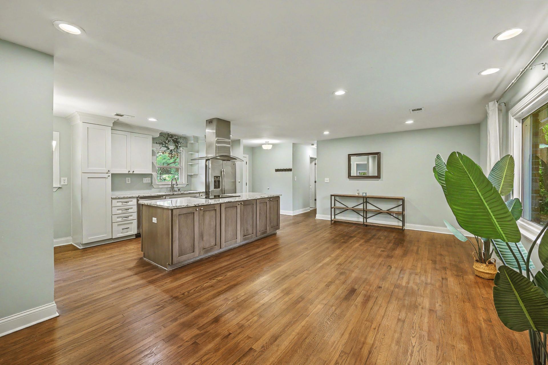 1510 Manor Boulevard Photo 21