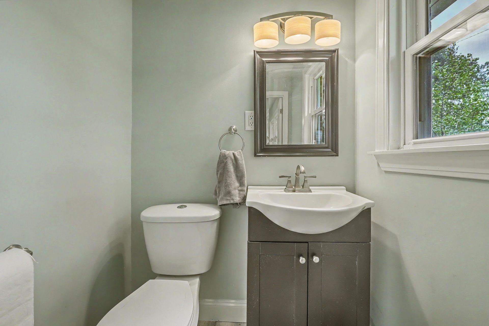 1510 Manor Boulevard Photo 32
