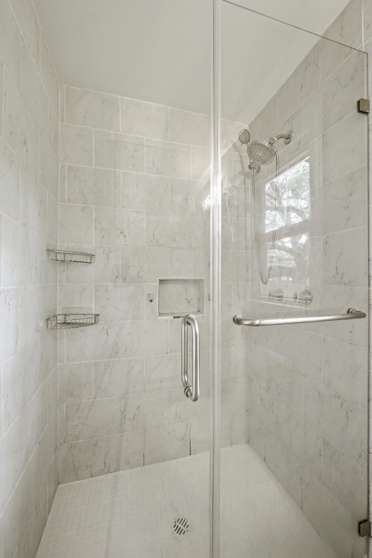 1510 Manor Boulevard Photo 33