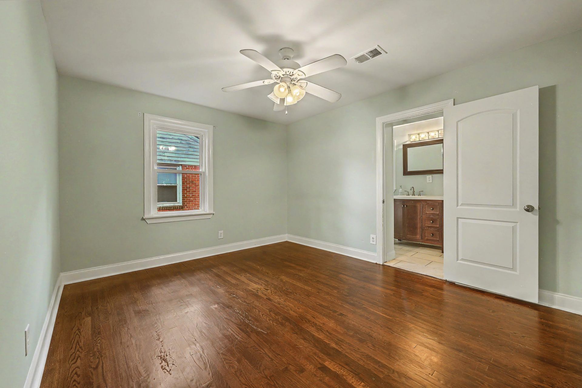 1510 Manor Boulevard Photo 34