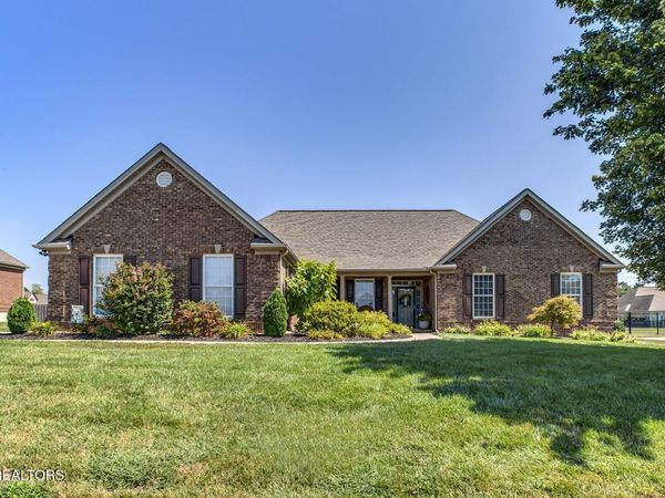 253 E Port Drive, Lenoir City, TN 37772