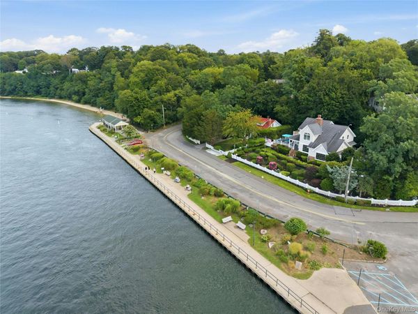 47 Shore Road, Stony Brook, NY 11790