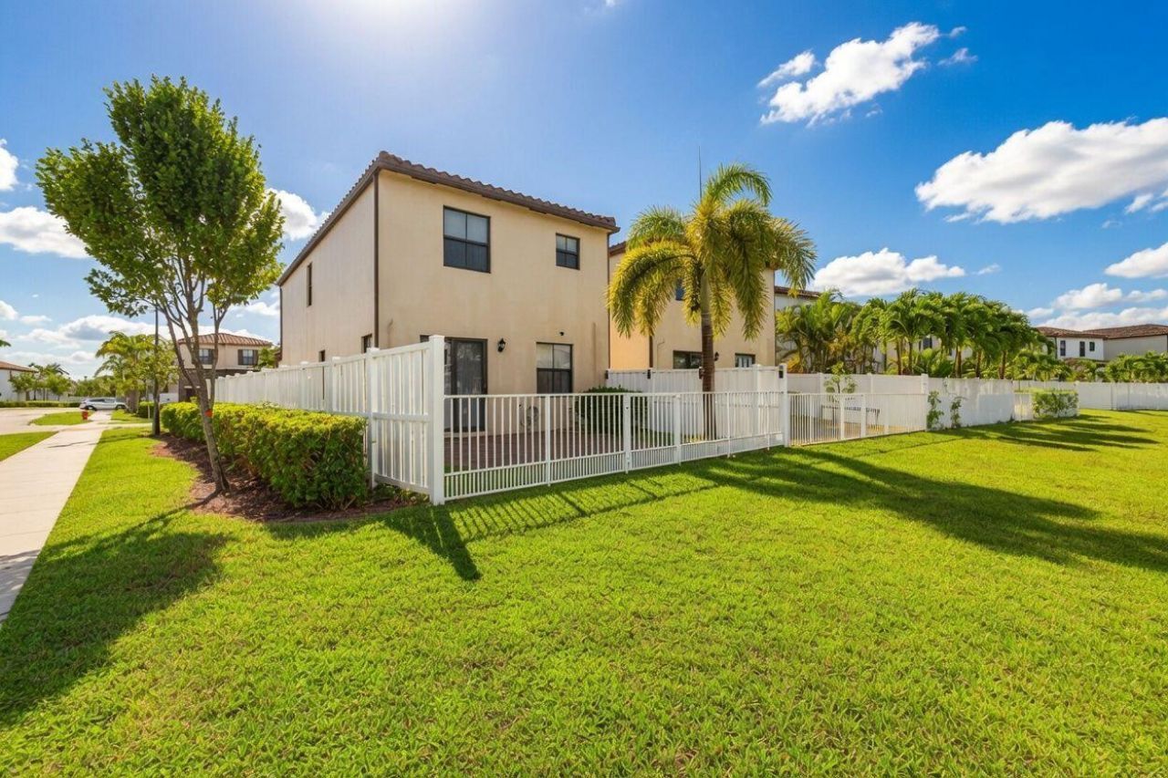3002 Butternut Lane, Riviera Beach, FL 33410 Photo